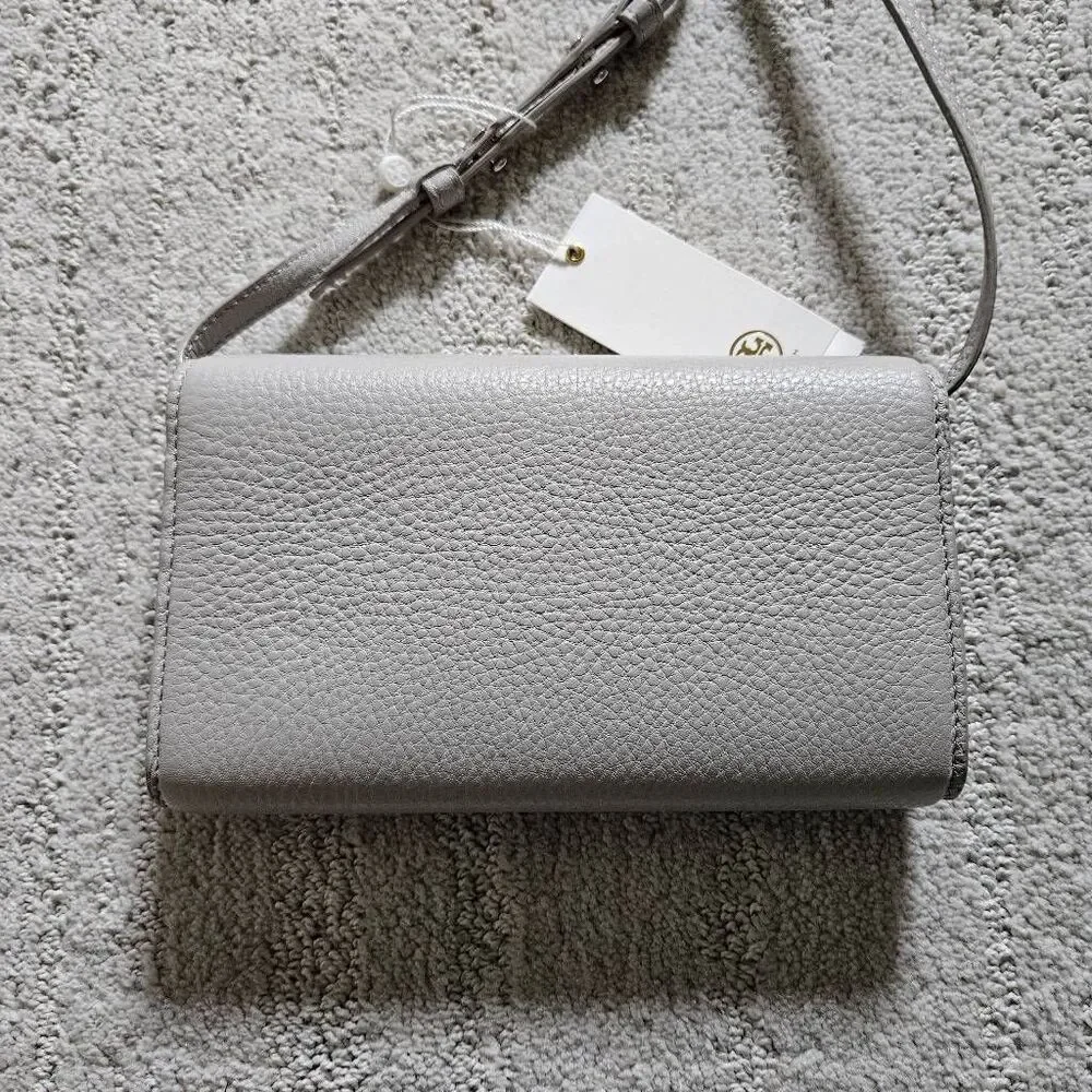 Tory Burch Robinson Convertible Crossbody Wallet in Concrete